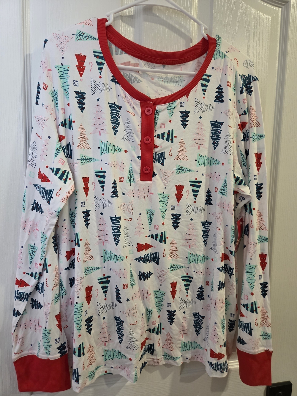 Womens Holiday Tree Print Long Sleeve Pajama SET - Red Trim